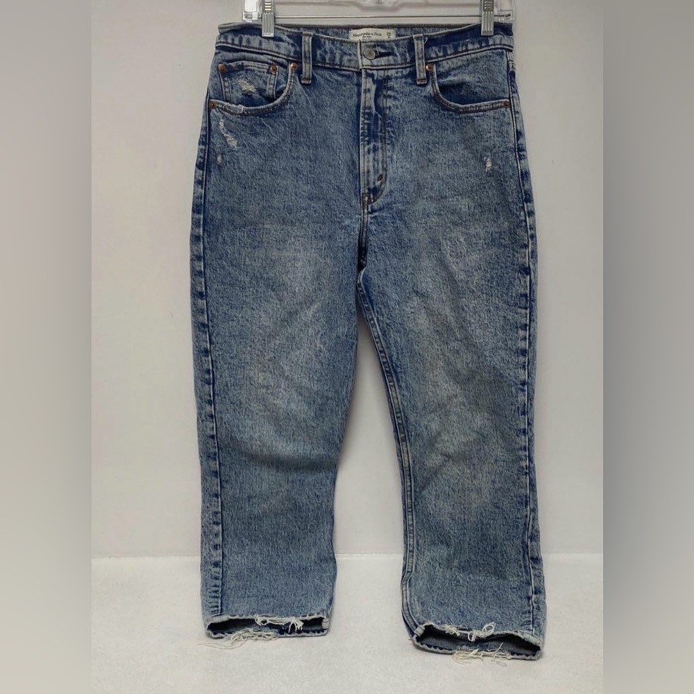 Abercrombie the mom jean
